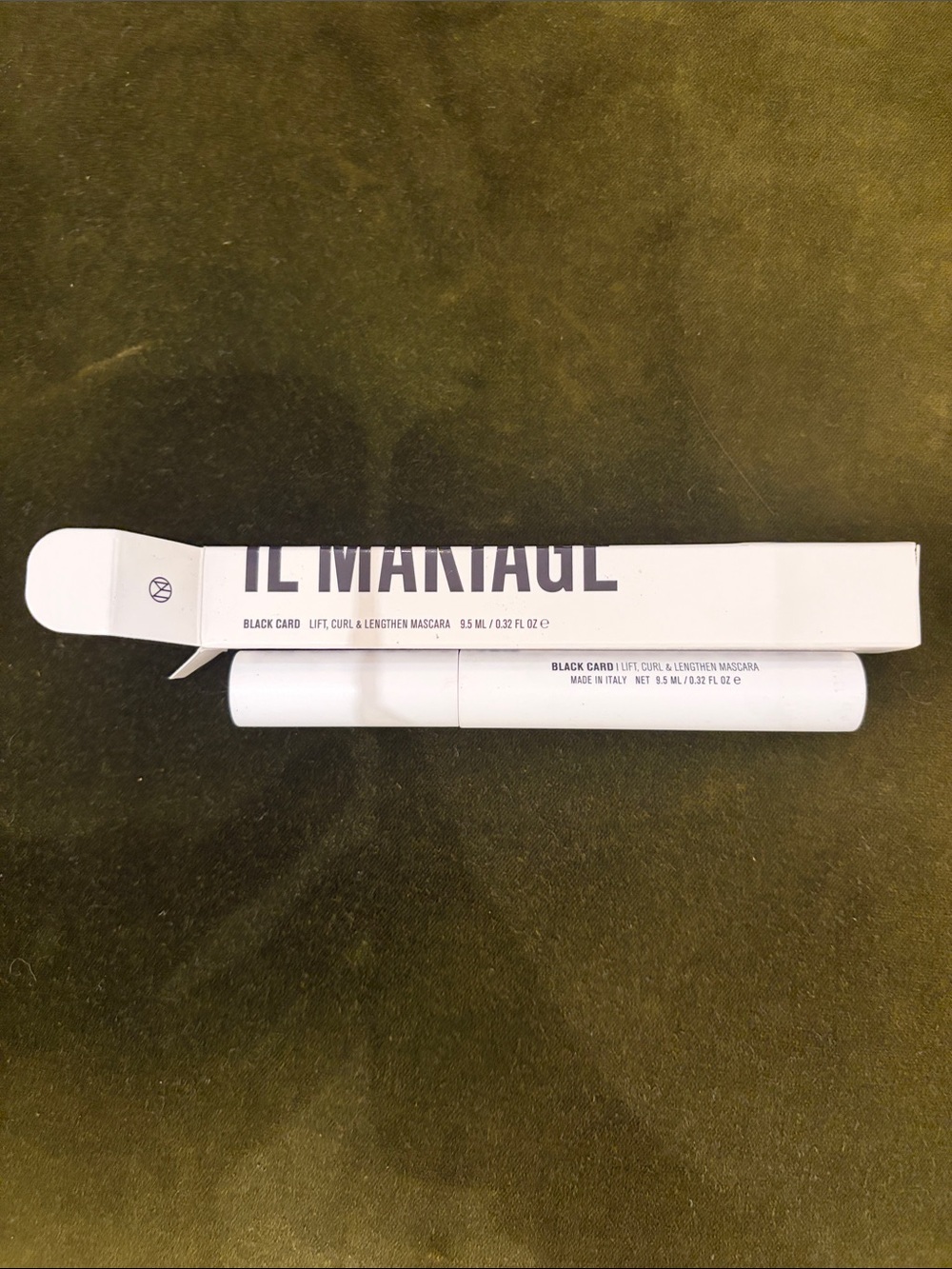 NIB IL MAKIAGE White Black Card Lift Curl & Lengthen Mascara